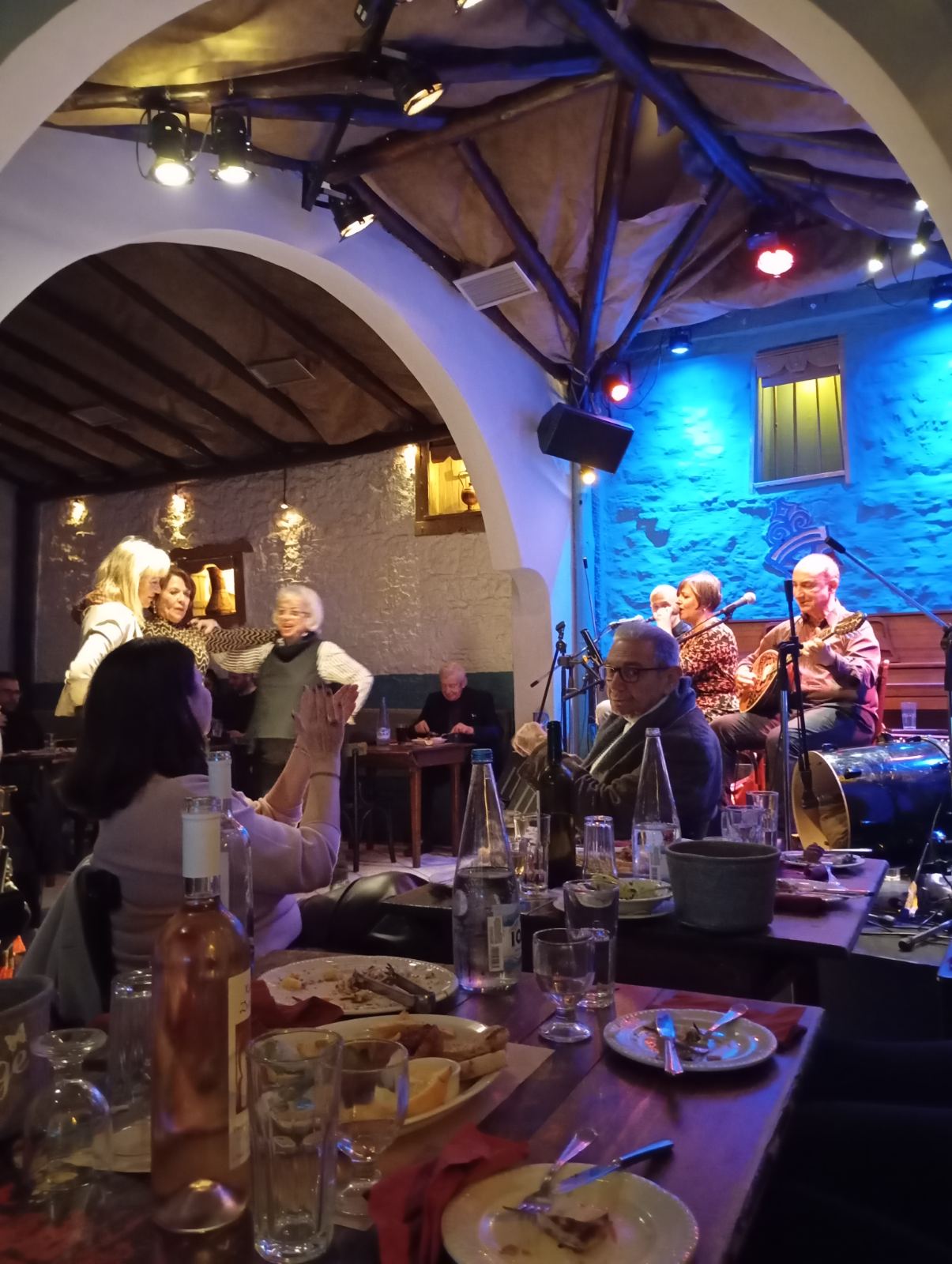 " Η ομάδα ΤΟΥ ΠΟΤΈ ΜΟΝΑΞΙΑ" το έριξε έξω